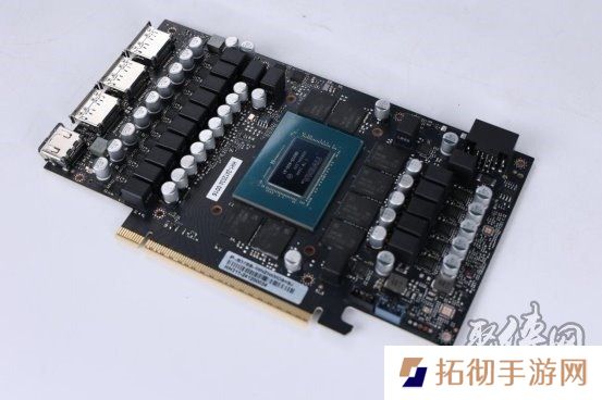 支持DLSS4，从“新”出发