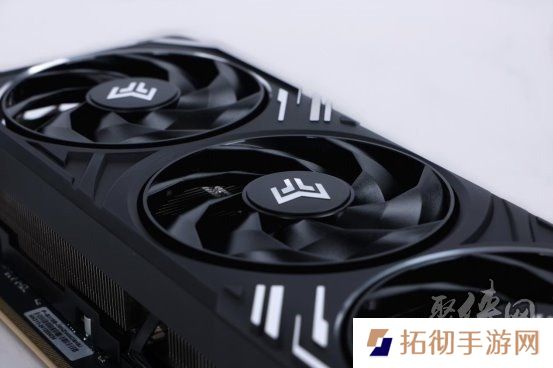 支持DLSS4，从“新”出发