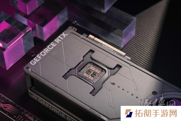 新晋卡皇 ROG ASTRAL RTX5090D夜神显卡登场！